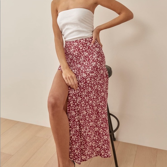 Reformation Zoe Skirt Flower Girl 🌸 - Picture 2 of 6